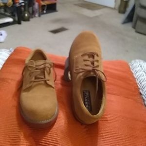 Boys Sperry Tevin Oxford size 4.5 W